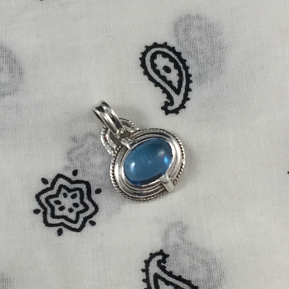 Blue topaz pendant, sterling silver